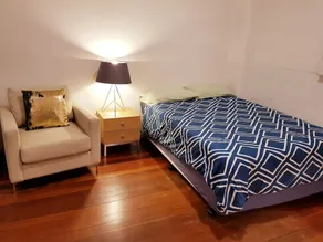 Darling Harbour Cozy 1 Bedroom Apartment - Image 3
