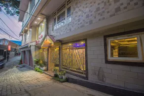 OYO 9455 Milost - Image 3
