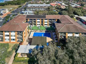 Sandcastles Holiday Apartments - Image 5