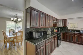 Luxurious 4BR House with Large Pool Near Strip - Image 2