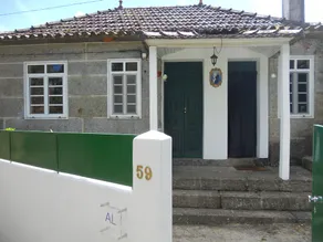 Charming 2-bed Cottage in Santa Marinha do Zezere - Image 2