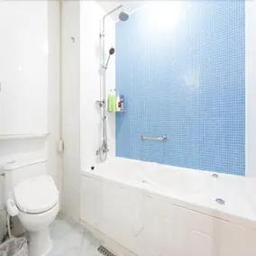 M Hotel - Image 2