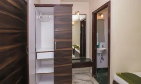 Beeu Guest House by Treebo Hotels - Image 4