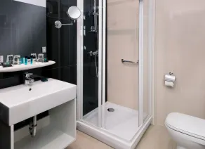 Arcadia Hotel Budapest - Image 4