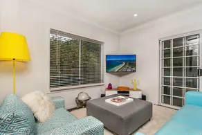Sunshine House - Image 4
