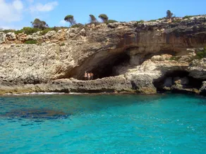 Serene Villa in Cala Murada With Swimming Pool - Image 4