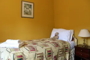 Bloomfield House - Image 2