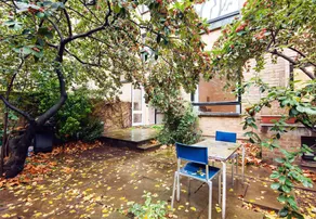 Classic home and garden in Bloomsbury - Image 3