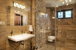 Chalets Mountain Resort - Image 2