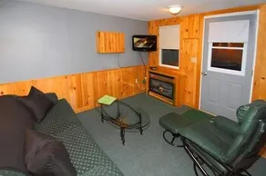 Spectacle Lake Lodge - Image 2