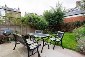 Garden Cottage - Image 5