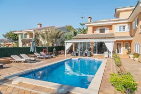 Villa Bruno, aire acondicionado, piscina, barbacoa, wifi, parking, a 400 m de la playa - Image 2