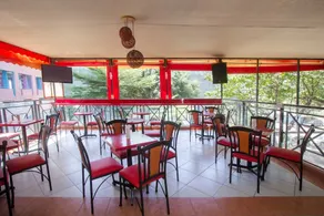 Capital Heights Hotel - Image 4