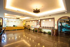 Marina Bay Resort - Image 2