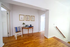 Hunneyball House - Image 5
