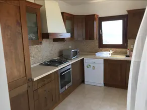 Villa with Jacuzzi in Peninsula - Image 4