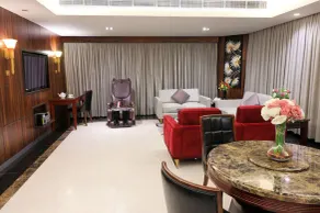 Orans Suites 4 - Image 5
