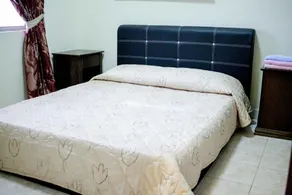 Suria Apartment, Bukit Merah Laketown - Image 2