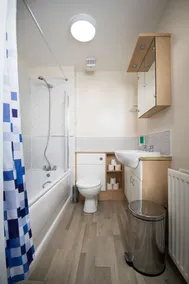 Lochend Serviced Apartments - Image 2