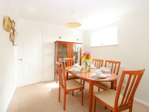 16 Heron Gardens - Image 3