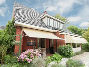 Luxurious Villa in Fantastic Location Between Forest and Centre Near Bergen - Image 4