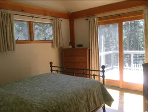 Deep Cove - Two Bedroom Home - Image 3