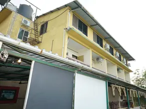 Shivneri Motels - Image 5