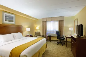 Holiday Inn Express Philadelphia Airport - Image 2