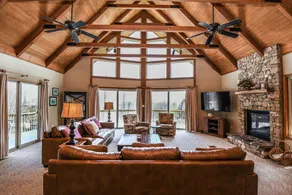 Mountain Merlot House - Image 5