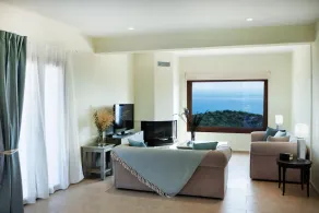 Family Vacation home with Views in Heart of Mani! - Image 4