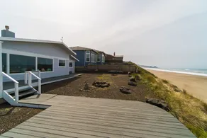 Neptune's Hideaway 3 Bedroom Home - Image 2