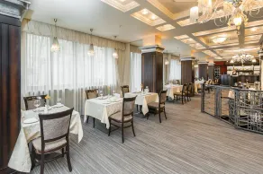 Chichikov Hotel - Image 2