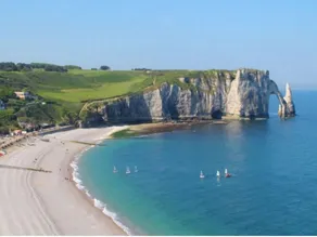 Comfortable Holiday Home in Etretat Near Beach - Image 2