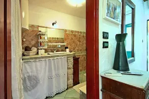 House Ester - Image 3
