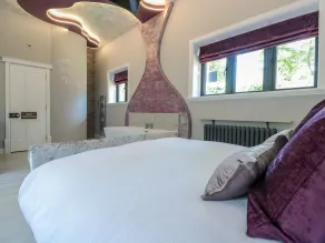 Sleepers Suite - Image 5