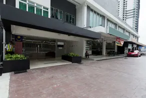 Aster Hotel Bukit Jalil by ZEN Rooms - Image 3