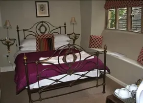 The White Hart - Image 5