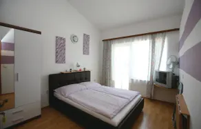 Nice Home in Buje With Wifi and 7 Bedrooms - Image 4