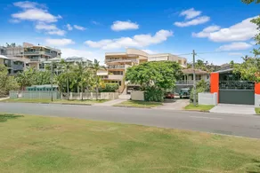 Redcliffe Peninsula Penthouse - Image 4