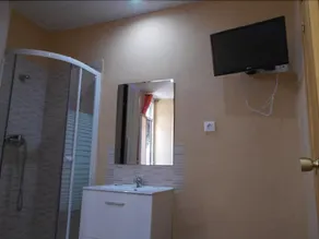 Hostal Nou Raval - Image 3