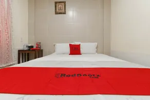 RedDoorz near Maimun Palace - Image 4