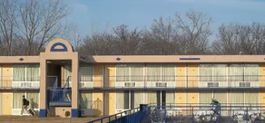 Macomb Inn - Image 4