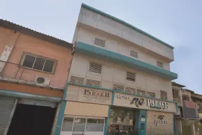 OYO 5661 Hotel AK Palace - Image 3