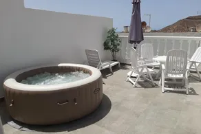 Refurbish Apartment with terrace - Image 3