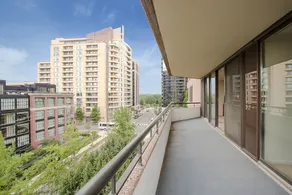 Oakwood Arlington - Image 2
