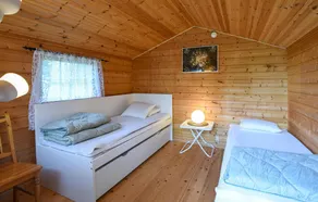 Stunning Home in Vitared With 3 Bedrooms - Image 4