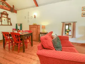 The Wagon House - Image 4