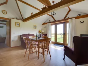 Lovely Holiday Home With Many Wooden Details in Nice Location - Image 4