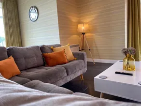 Riverside getaway 2 Bedroom - Image 2