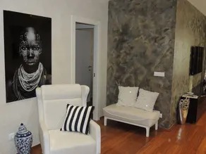 King & Queen Apartments - Image 2